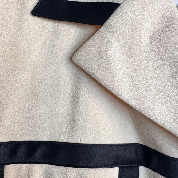 Escada Couture Cream and Black Vintage Women's Jacket - Picture 7 of 16